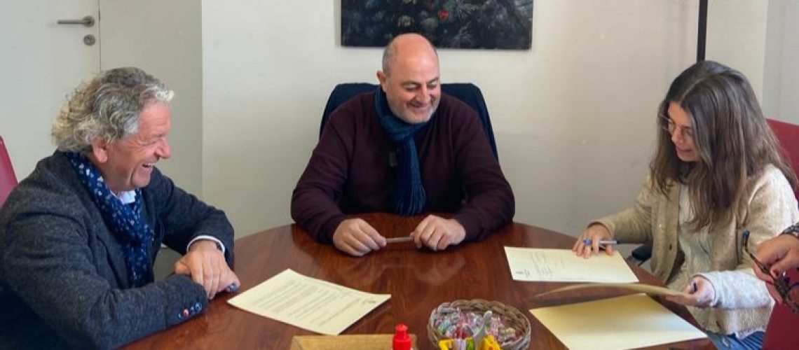 La ciudad de Posadas y CLC idiomas firman un acuerdo para fomentar la cultura y el aprendizaje de idiomas